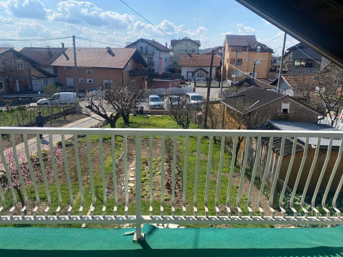 Apartman Kaja Zagabria Esterno foto