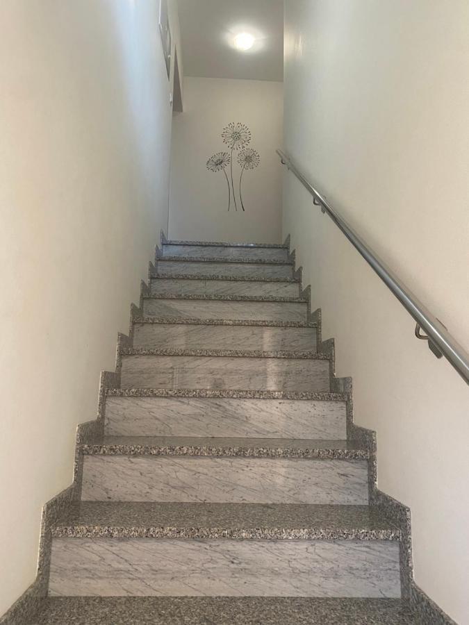 Apartman Kaja Zagabria Esterno foto