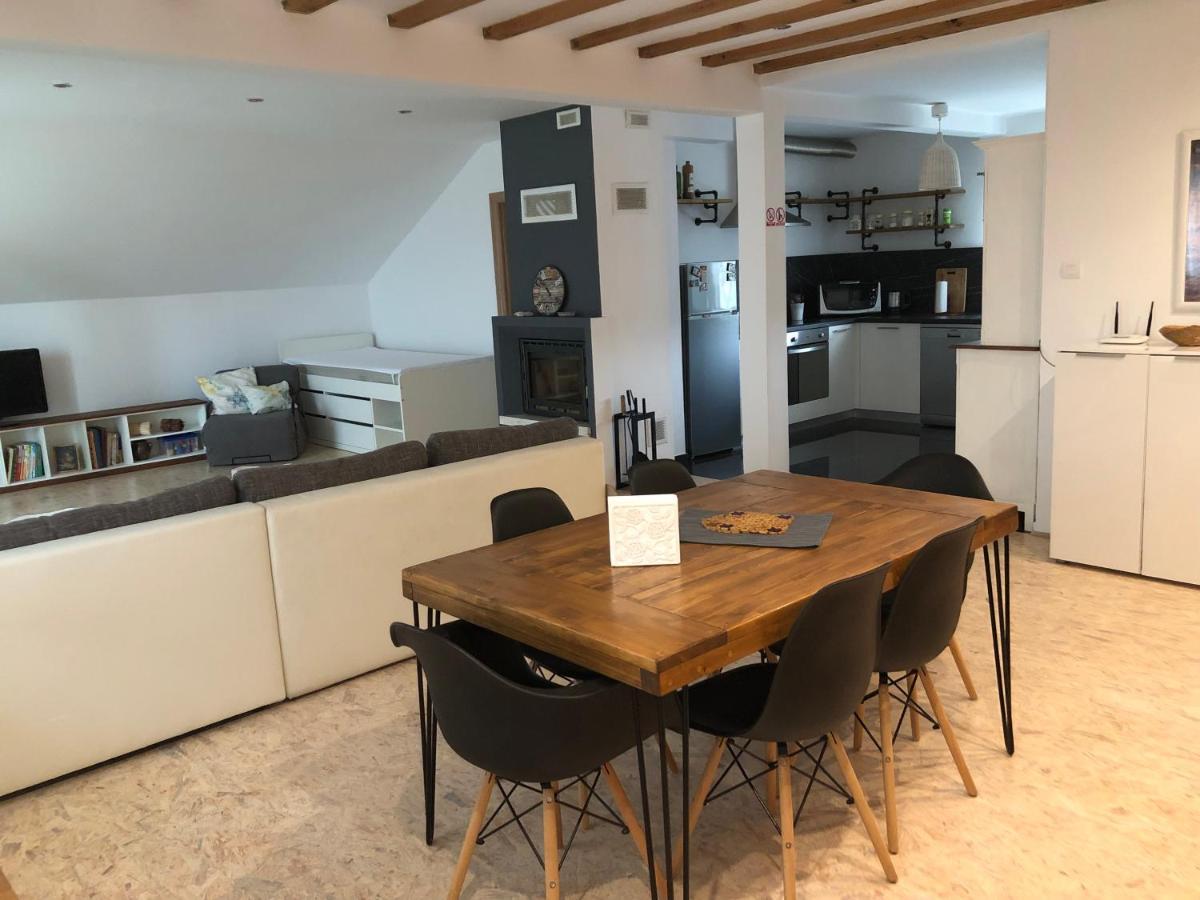 Apartman Kaja Zagabria Esterno foto