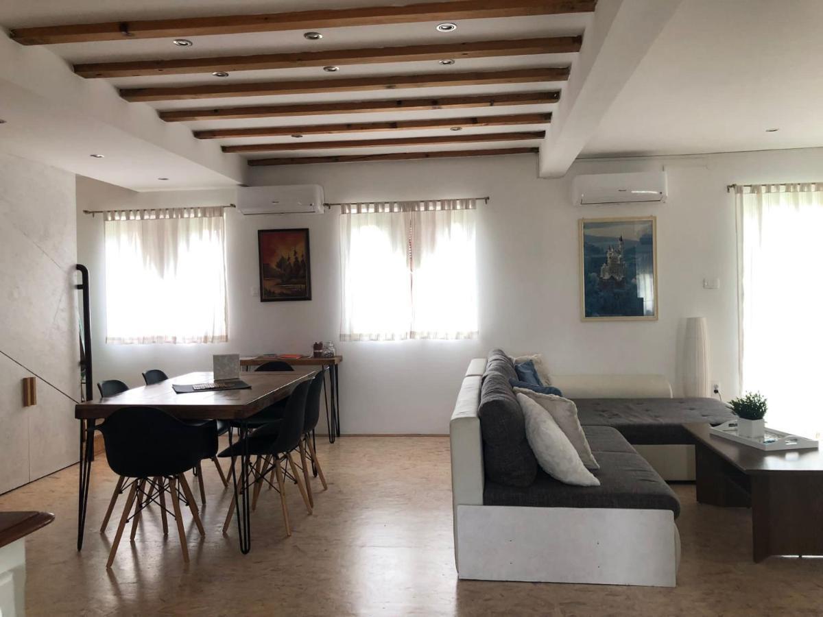 Apartman Kaja Zagabria Esterno foto
