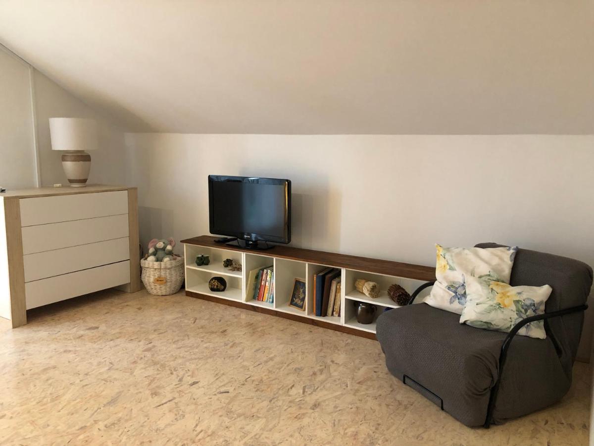 Apartman Kaja Zagabria Esterno foto